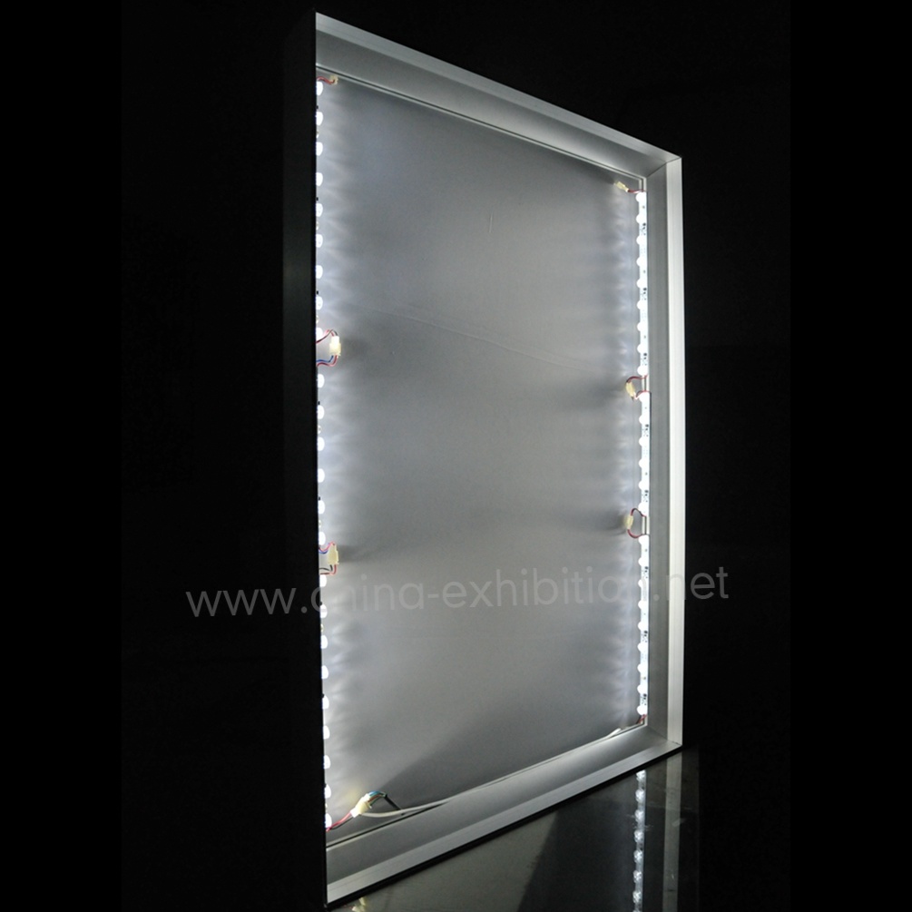 China Exhibition Tradeshow due lati senza telaio Free Standing tessuto Light Box
