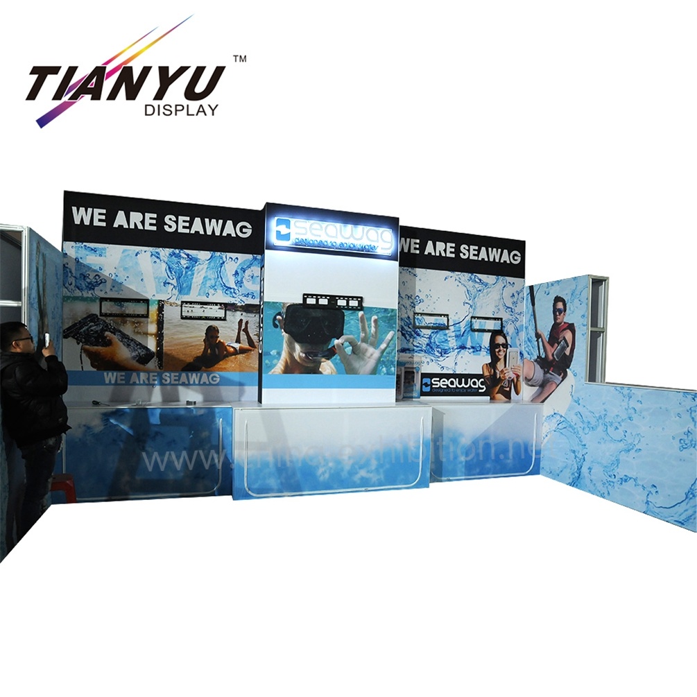 Cabina espositiva di grandi dimensioni con sistema modulare fai-da-te serie M con porta TV e bancone