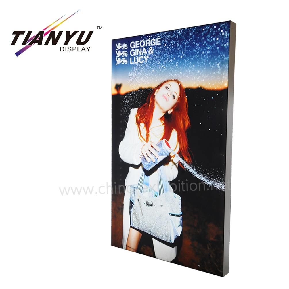 China Exhibition Tradeshow due lati senza telaio Free Standing tessuto Light Box