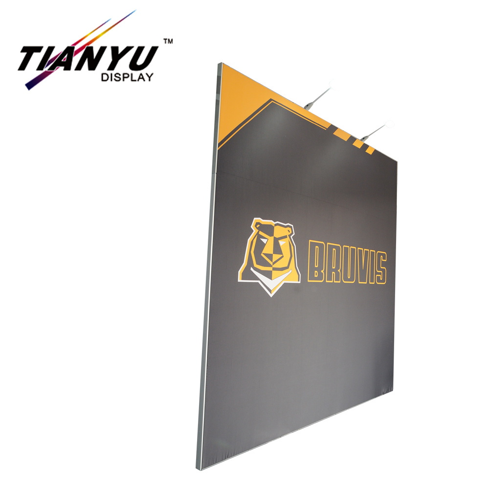 Fancy Ketegangan Fabric Tampilan 10ft Aluminium dan Fabric Trade Show Dinding Trade Show Pondok Daun